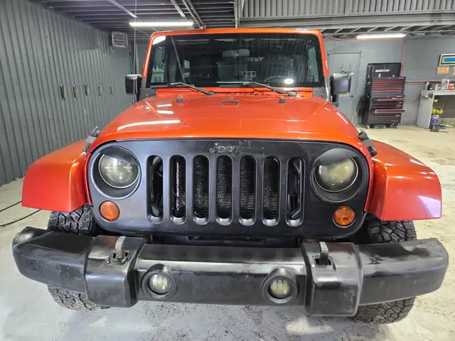 2009 JEEP WRANGLER SAHARA UNLIMITED - 4 PORTES - Photo 4