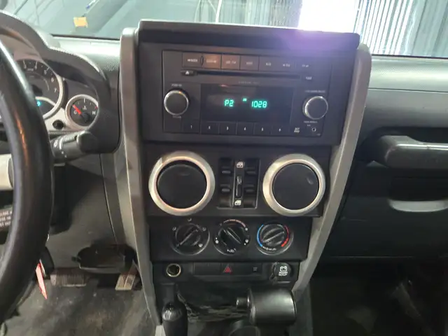 2009 JEEP WRANGLER SAHARA UNLIMITED - 4 PORTES - Photo 14