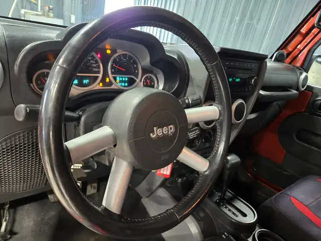 2009 JEEP WRANGLER SAHARA UNLIMITED - 4 PORTES - Photo 16