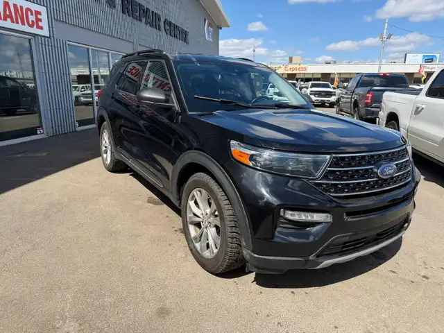 2020 Ford Explorer XLT 4WD /  LEATHER LOADED - Photo 2