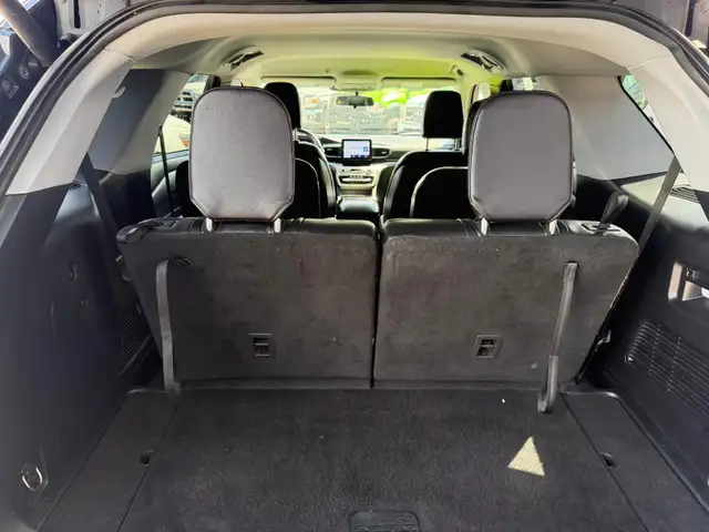 2020 Ford Explorer XLT 4WD /  LEATHER LOADED - Photo 11