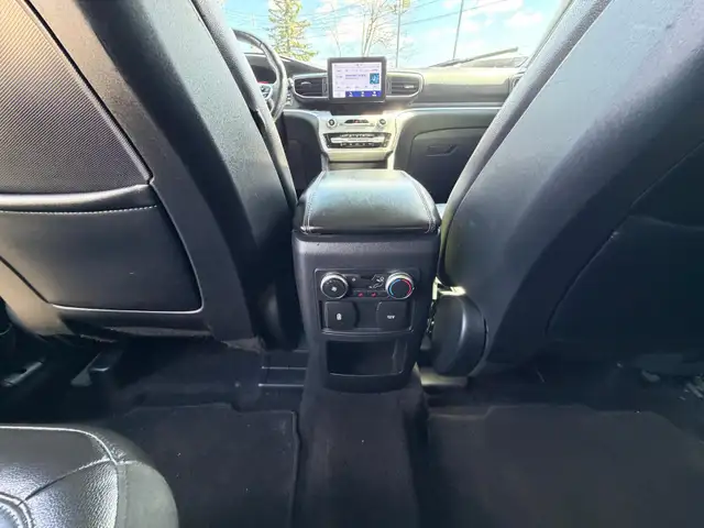 2020 Ford Explorer XLT 4WD /  LEATHER LOADED - Photo 13
