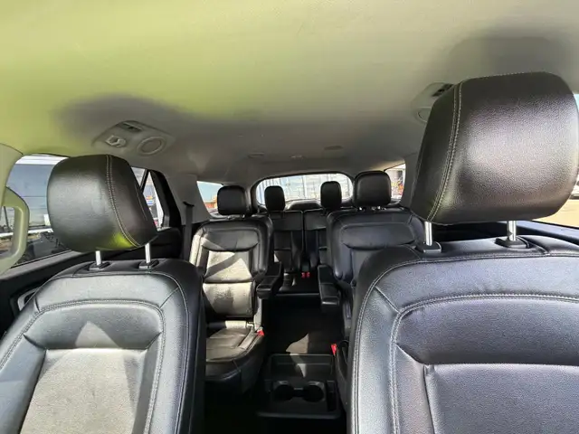 2020 Ford Explorer XLT 4WD /  LEATHER LOADED - Photo 16
