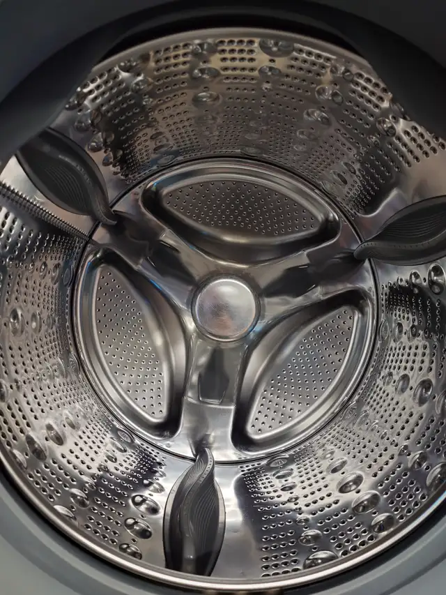 LG '27' Graphite Front Load Washer / Dryer Set on Sale‼️ - Photo 9