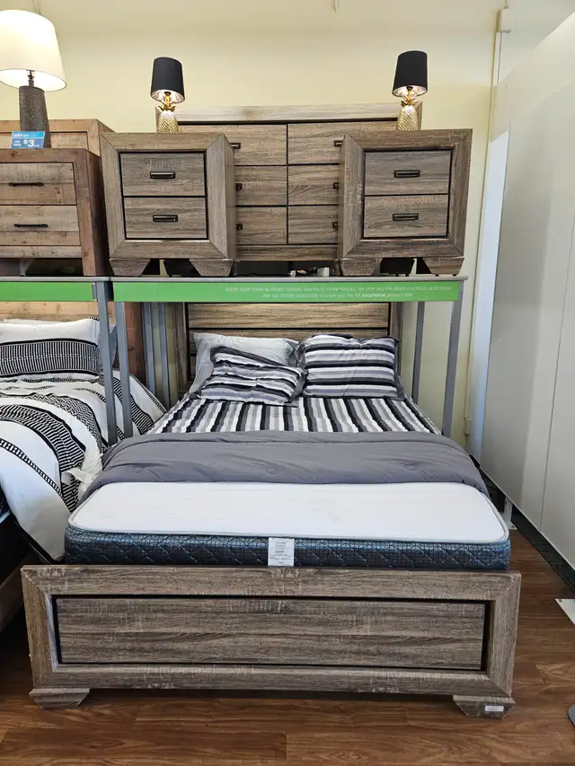 Mazin Furniture - Beechnut Queen-Size 5-Piece Bedroom Set