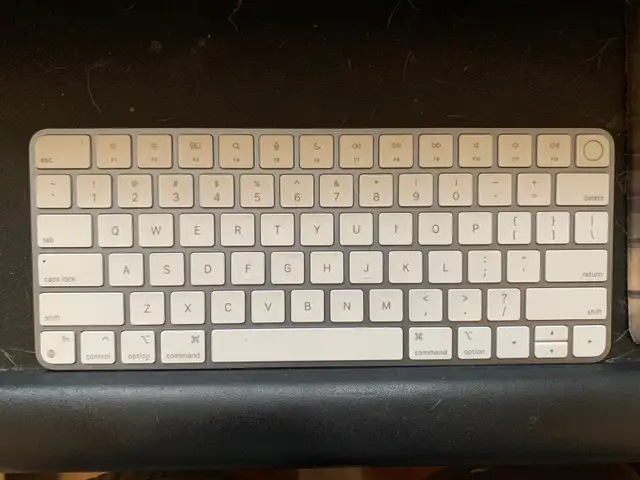 2021 APPLE IMAC 24 INCH M1 DESKTOP COMPUTER - Photo 2