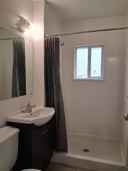 (DOWNTOWN)  Spacious 2-Bedrooms Apartment, Furnished, Quiet! - Photo 4