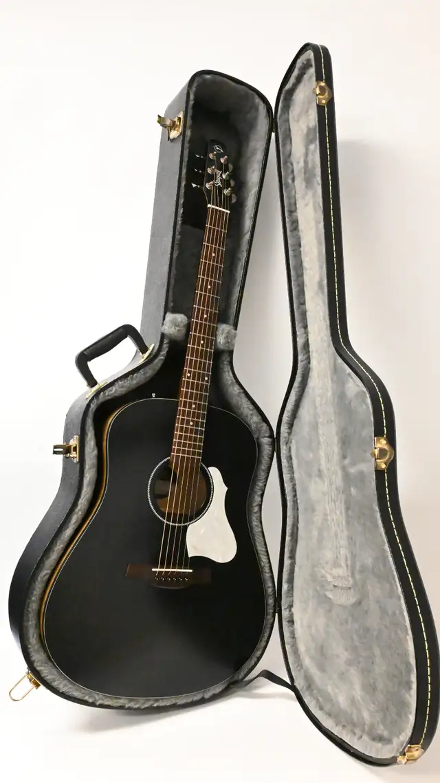 Seagull S6 Classic Black Acoustic-Electric Guitar with hard case