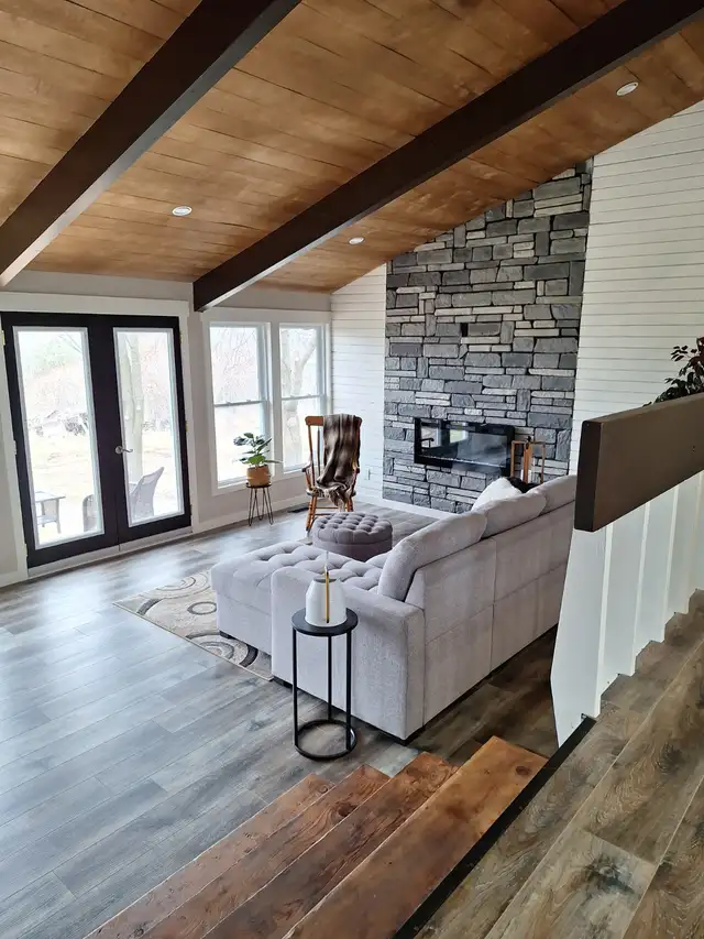 Newly Renovated Country Home - Photo 6