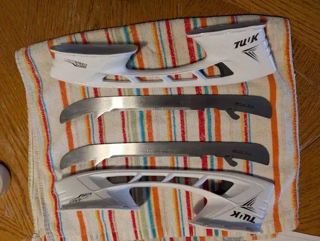 Bauer tuuk holders and steel