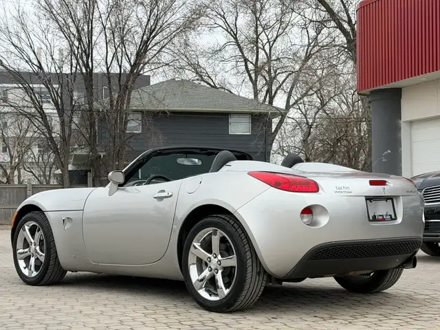 2007 Pontiac Solstice Convertible ONLY 136,000KMS! - Photo 3