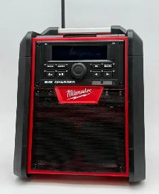 Milwaukee (2792-20) Jobsite Bluetooth Radio & Battery Charger