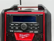 Milwaukee (2792-20) Jobsite Bluetooth Radio & Battery Charger - Photo 3