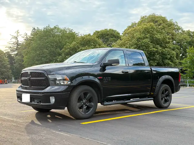 2019 RAM 1500 BIG HORN 4X4! ECODIESEL! BLACKED OUT! - Photo 3