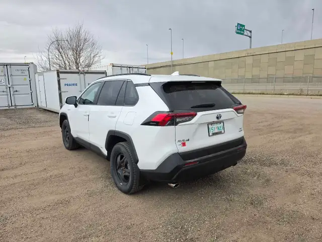 FOR SALE 2019 RAV4 - Photo 4