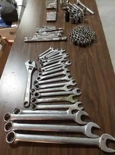 Tools  And Box - Photo 3