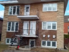 Grand appartement 5 ½ totalement rénové à louer à Chambly