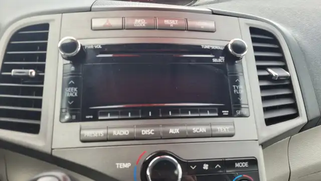 2010 Toyota Venza V6 - Photo 15