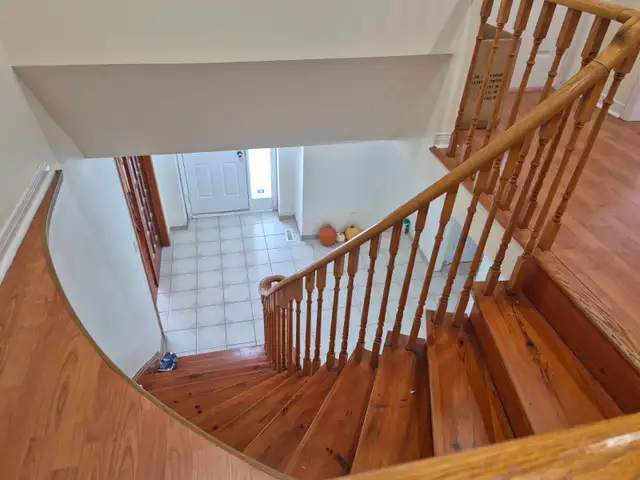 4 2 bedrooms 3.5 washrooms 2 kitchens Mississauga $4600 monthly - Photo 2