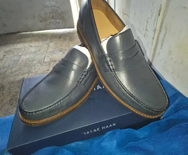 brand new men's dress shoe and sneaker - Photo 2