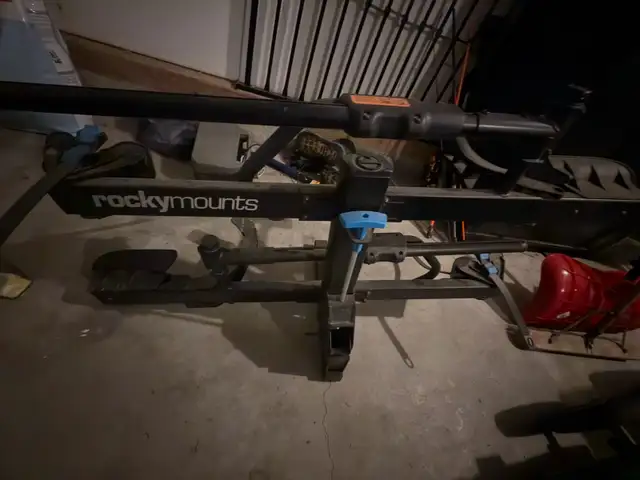 rockymount bike hitch rack