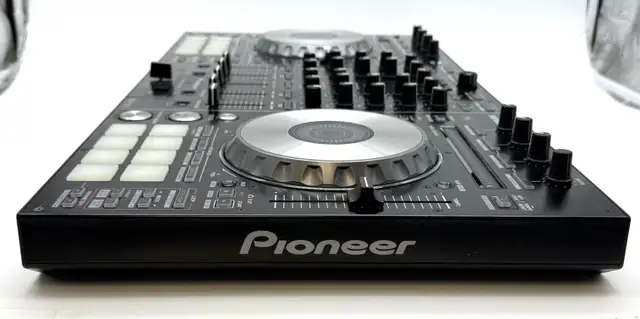 Pioneer DJ DDJ-SX2 Serato DJ Controller w/ hard case $899 - Photo 6