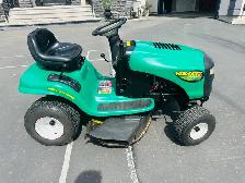 Lawn tractor