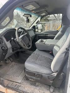 2016 Ford F250 Superduty Crew Car - Photo 4
