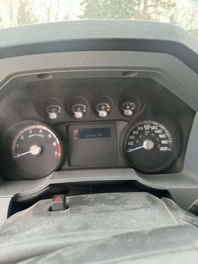 2016 Ford F250 Superduty Crew Car - Photo 6