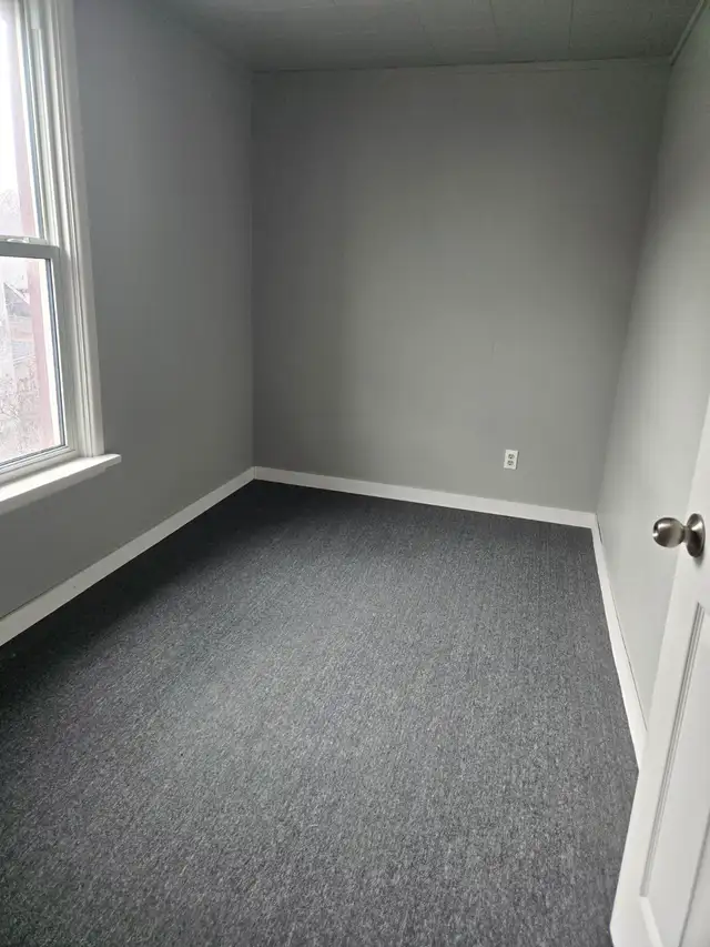 6 bedroom 2 washroom house for rent asap - Photo 8