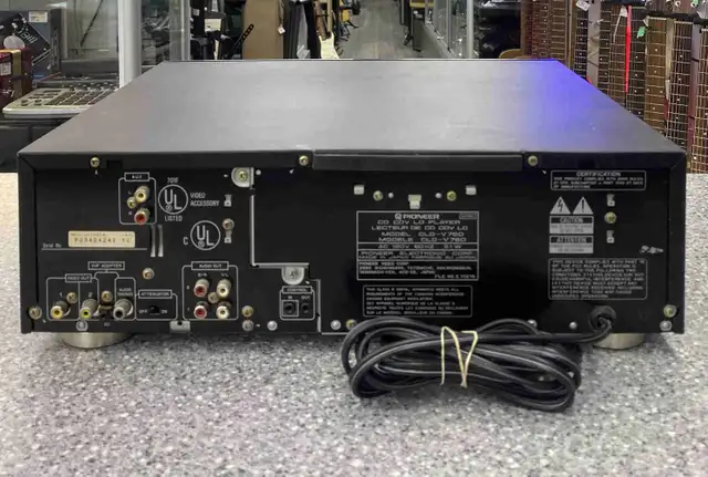 Pioneer CLD-V760 Laser Disc Player - Photo 2