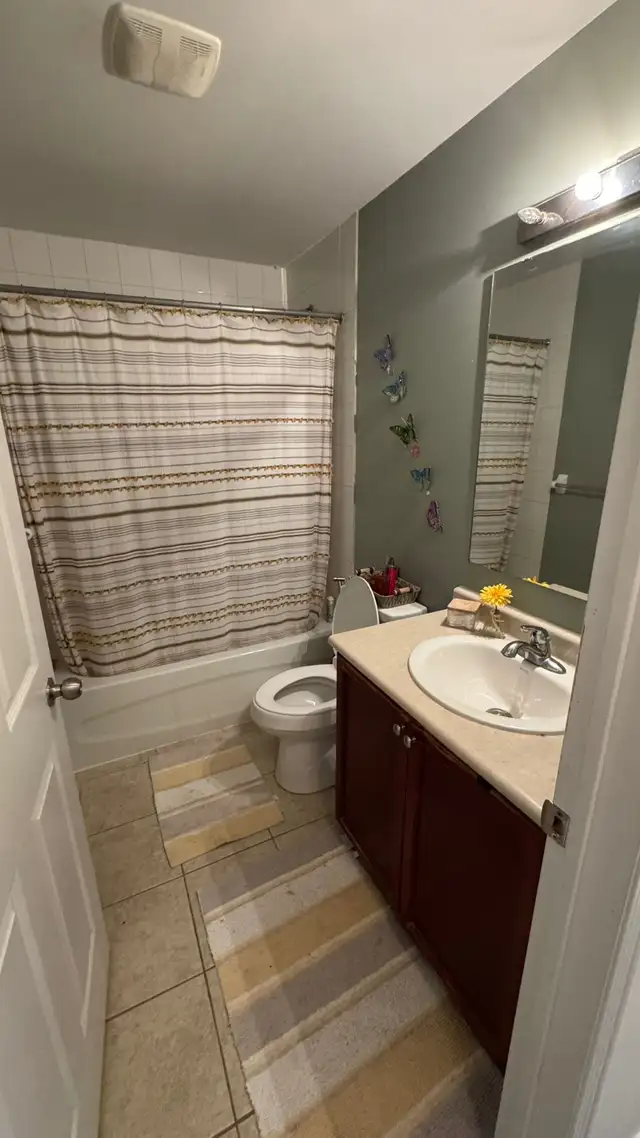 1 Bedroom Condo for rent - Photo 4