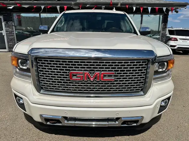 2015 GMC SIERRA 1500 DENALI – 5.3L V8 – 4X4   146,750 KM - Photo 3