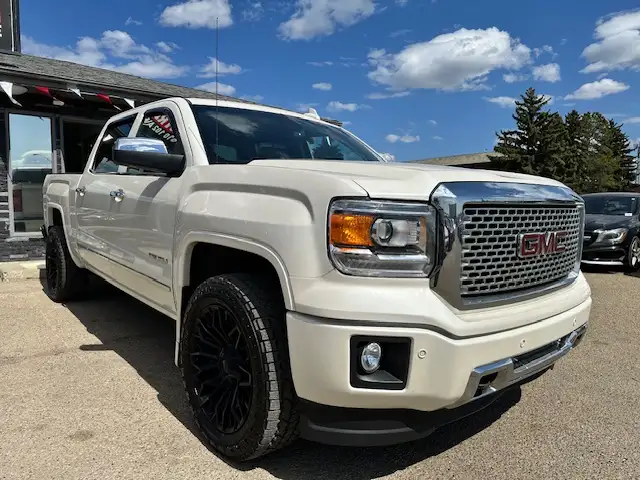 2015 GMC SIERRA 1500 DENALI – 5.3L V8 – 4X4   146,750 KM - Photo 4