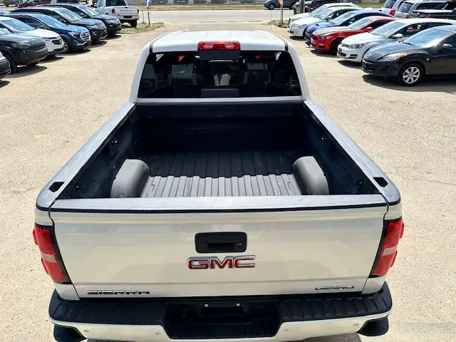 2015 GMC SIERRA 1500 DENALI – 5.3L V8 – 4X4   146,750 KM - Photo 8
