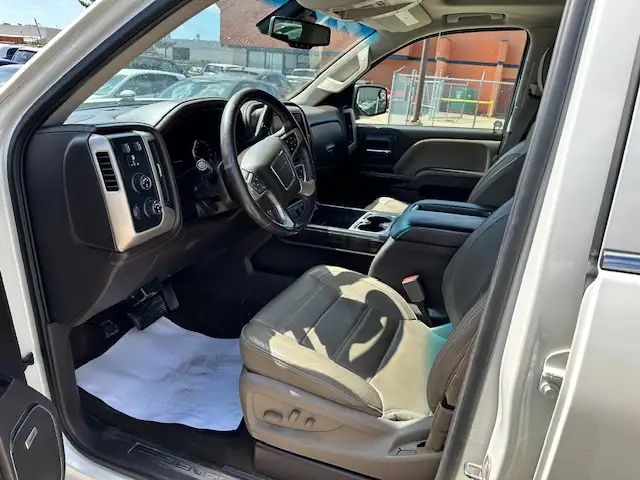 2015 GMC SIERRA 1500 DENALI – 5.3L V8 – 4X4   146,750 KM - Photo 12