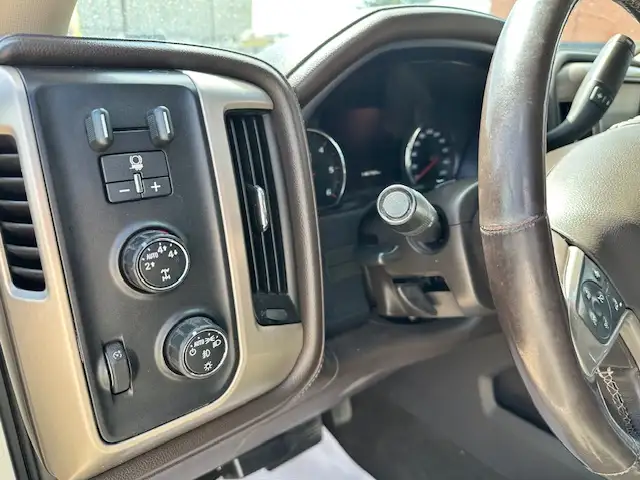2015 GMC SIERRA 1500 DENALI – 5.3L V8 – 4X4   146,750 KM - Photo 19