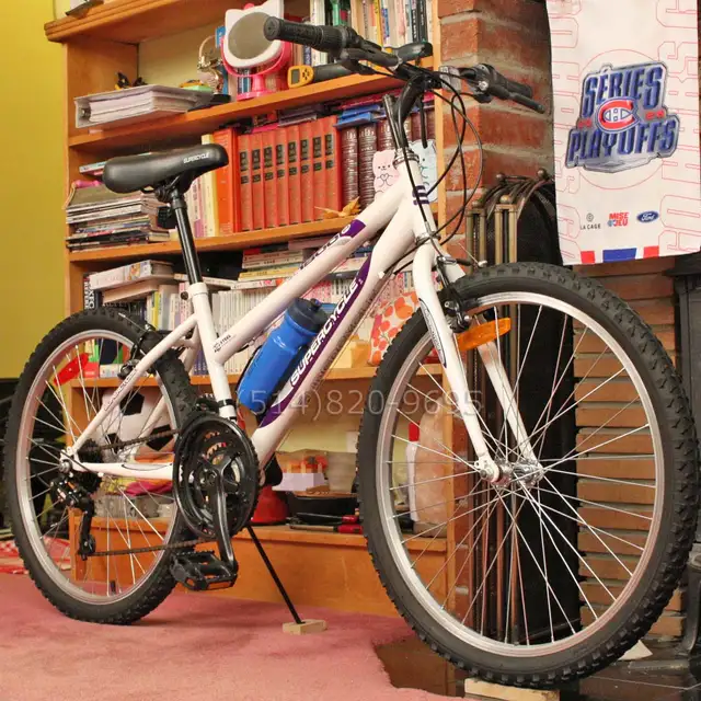 Vélo montagne femme 24' cadre TRÈS PETIT Supercycle SC1800 NEUVE - Photo 2