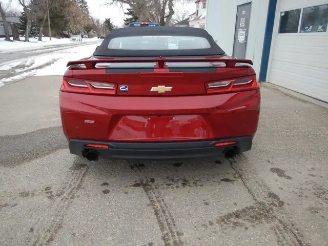2016 Chevrolet Camaro SS Convertible 6.2L V8 - Photo 4