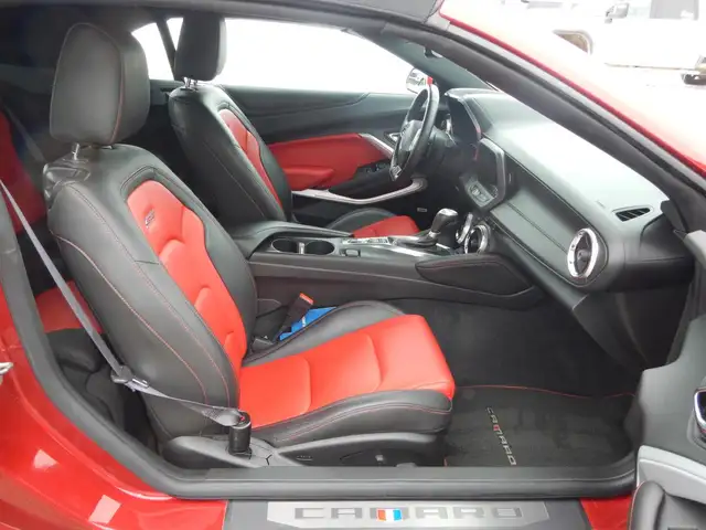 2016 Chevrolet Camaro SS Convertible 6.2L V8 - Photo 11