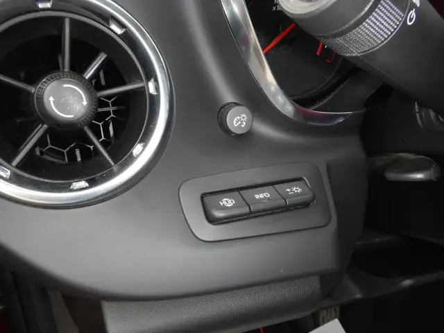 2016 Chevrolet Camaro SS Convertible 6.2L V8 - Photo 24