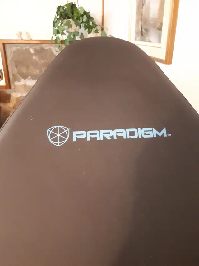 Table inversion comme neuve de marque PARAGIM