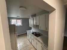 All inclusive 2 bedroom with balcony and on site laundry @ 121 A - Photo 5
