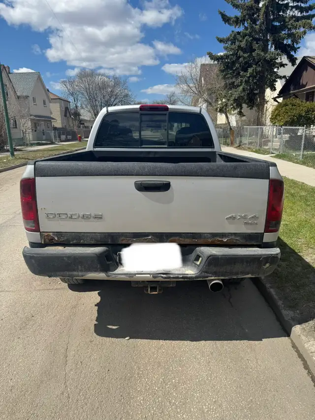 2004 Dodge Ram 1500 SLT 4x4 Pick Up Truck - Photo 4