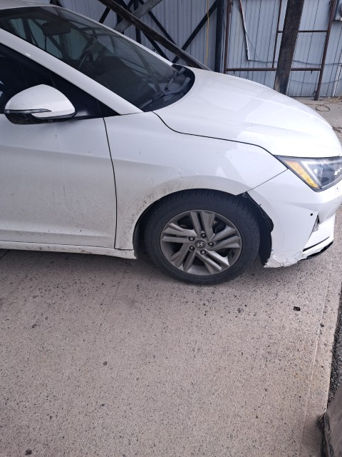 2019 Hyundai Elantra Preferred, Korean Built - Photo 2