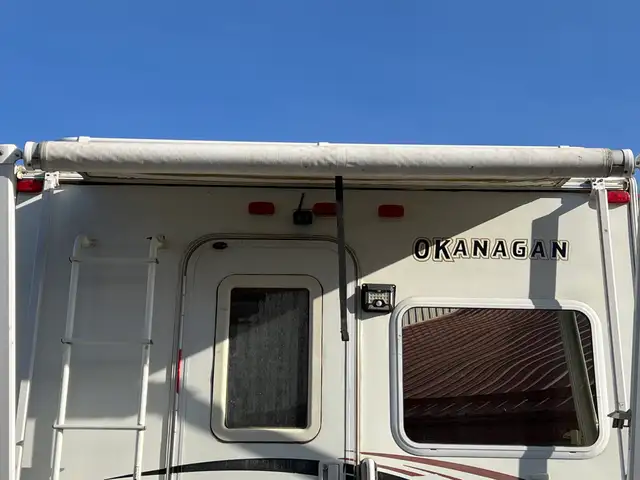 2008 OKANAGAN 811SL TRUCK CAMPER, SOLAR, GENERATOR, INVERTER - Photo 10