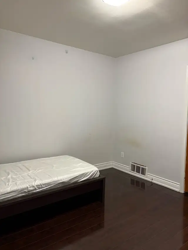 Warden Lawrence 3 Furnished Rooms Main Floor - Photo 5