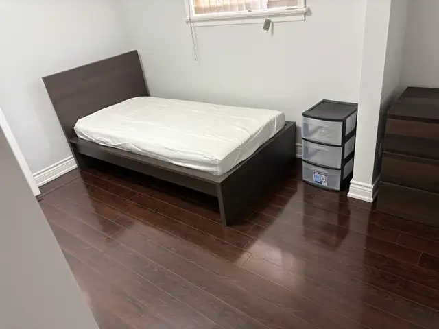 Warden Lawrence 3 Furnished Rooms Main Floor - Photo 8