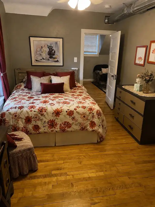 Furnished One bedroom with private bathroom attached - Photo 2