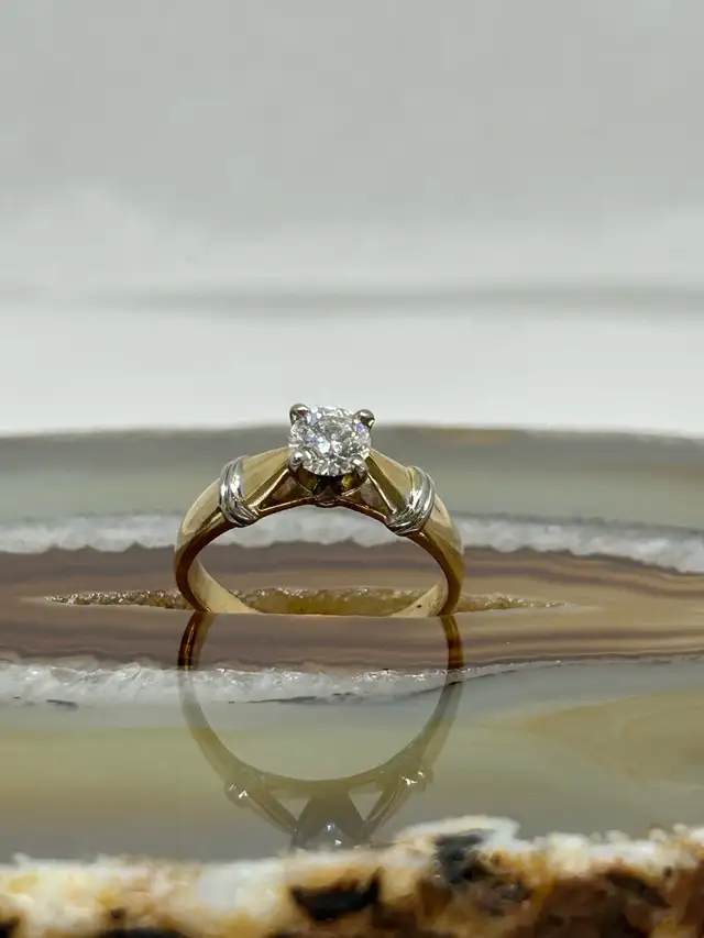 14k Two Tone Solitaire Diamond Ring - Photo 3